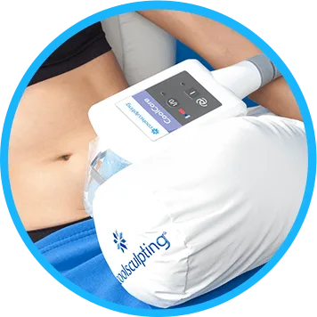 Fat freezing applicator placed on an abdomen at Cool Clinic, CoolSculpting fat freezing Amsterdam